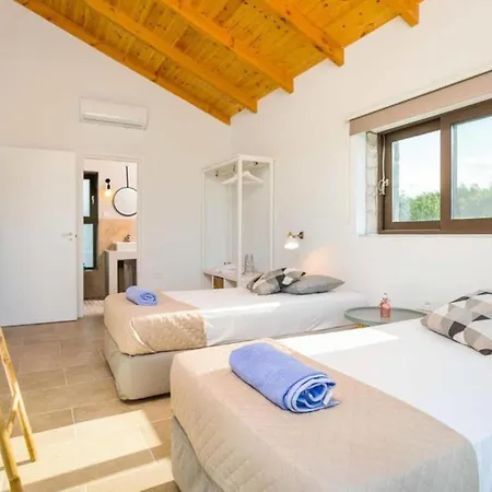 Astarte Villas - Casa Petra Elia Villa With Pool *